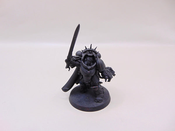 Primaris Captain in Gravis Armour