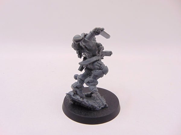 Primaris Lieutenant in Reiver Armour