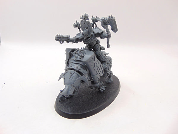 World Eaters Chaos Lord on Juggernaut