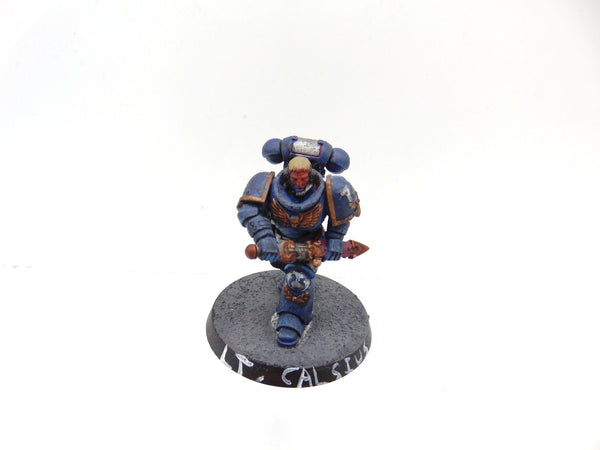 Primaris Lieutenant Calsius