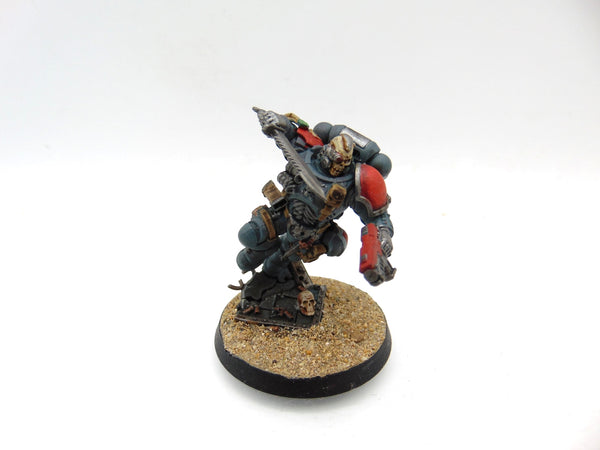 Primaris Lieutenant in Reiver Armour