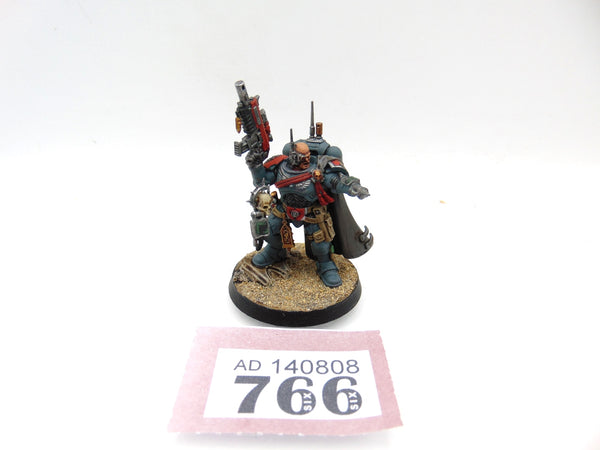 Primaris Captain in Phobos Armour