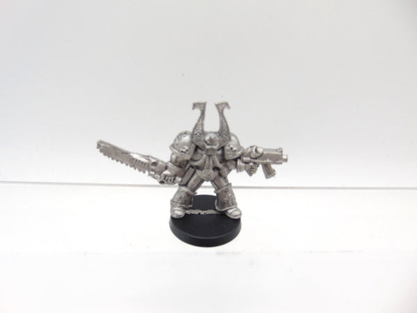 World Eater Chainsword & Bolter