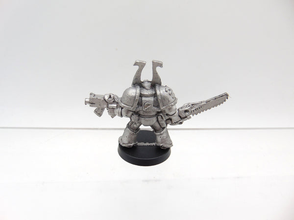 World Eater Chainsword & Bolter