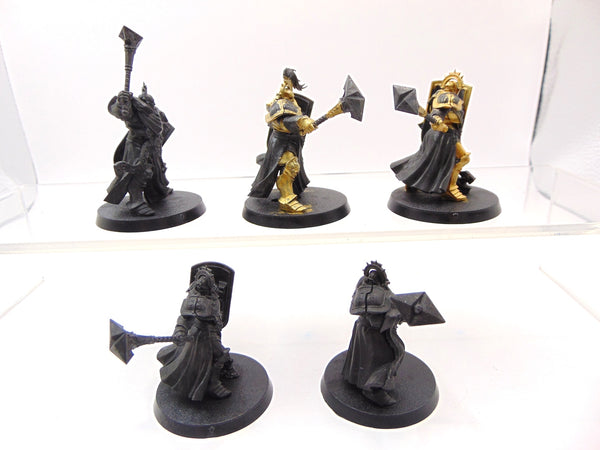 Sequitors