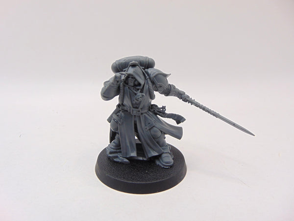 Primaris Librarian in Phobos Armour