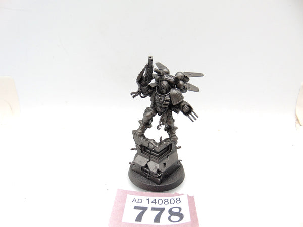 Chapter Master Kayvaan Shrike