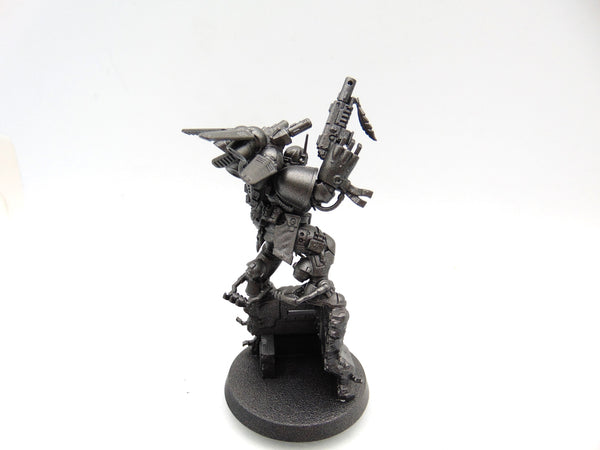 Chapter Master Kayvaan Shrike