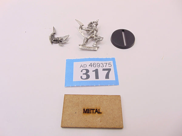 Wych with Hydra Knives