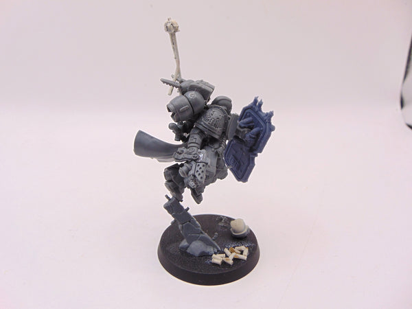 Primaris Captain with Jump Pack