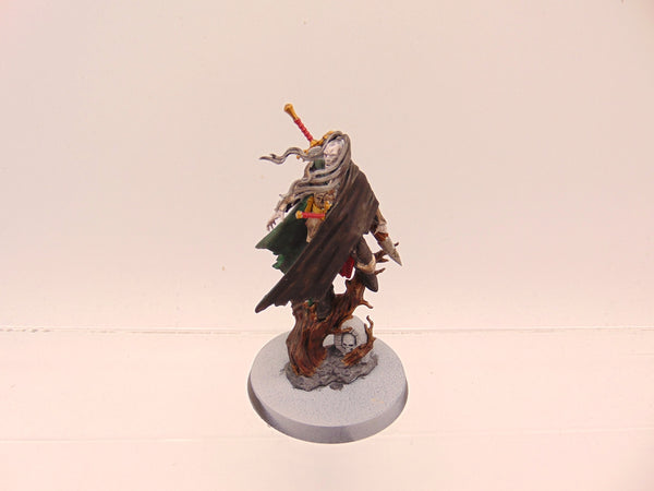 Cado Ezechiar, The Hollow King