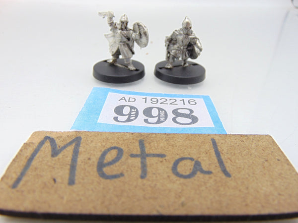 Armoured Merry and Pippin