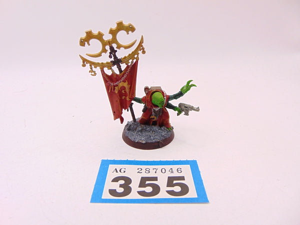 Acolyte Iconward