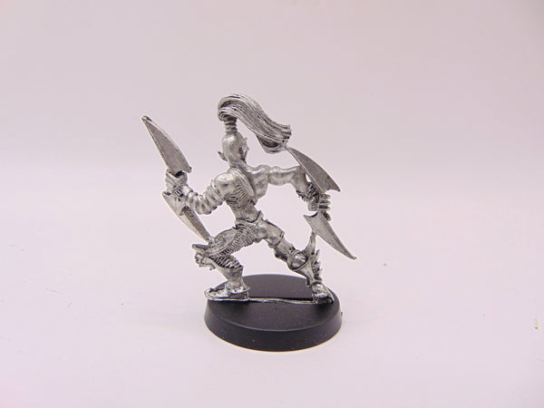 Wych with Hydra Knives