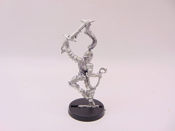 Wych with Flachion & Razor