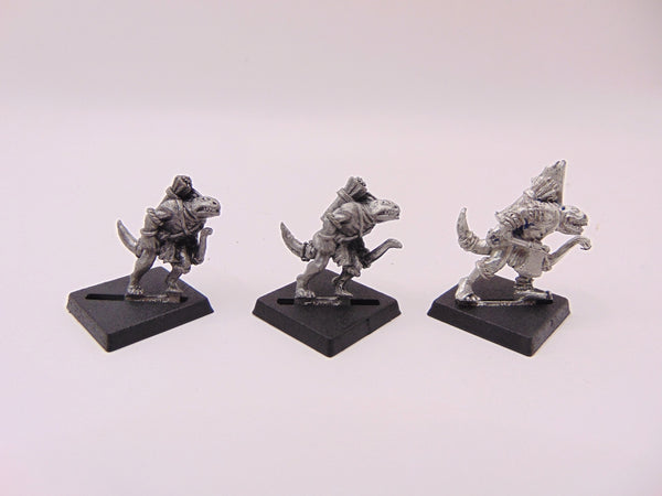 Skinks with Bows