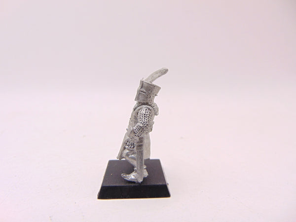 Bretonnian Foot Knight with Sword