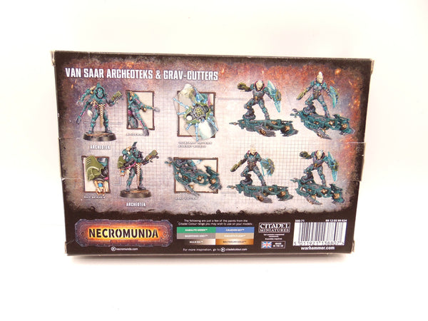 Van Saar Archeoteks & Grav Cutters