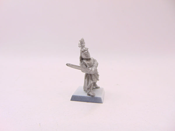 Bretonnian Foot Knight with Sword