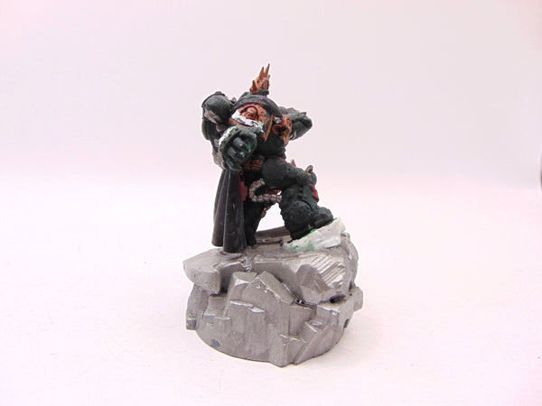 Primaris Captain in Gravis Armour