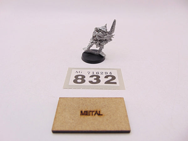 RTO2 Space Orks Buzzy Buzzacks / Captain Gorwade