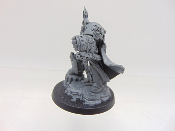 Marneus Calgar in Armour of Antilochus