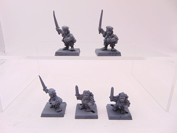 Imperial Halfling with Swords