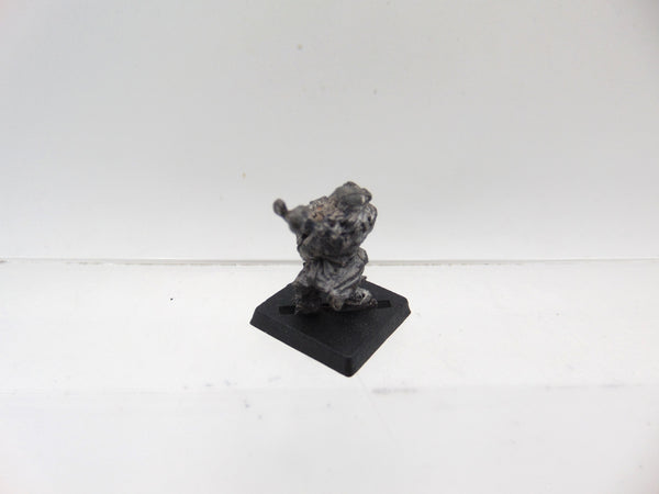 C06 Dwarfs Utter Loony