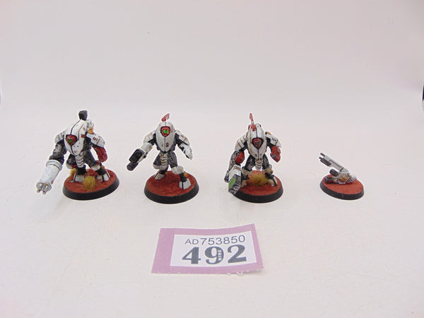 XV25 Stealth Battlesuits