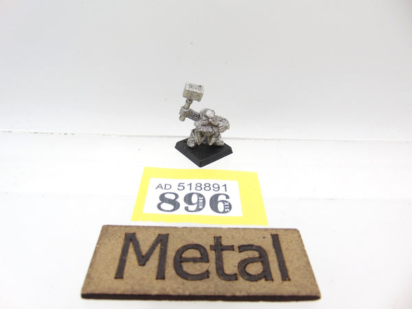 MM10 Champion Hammer & Shield