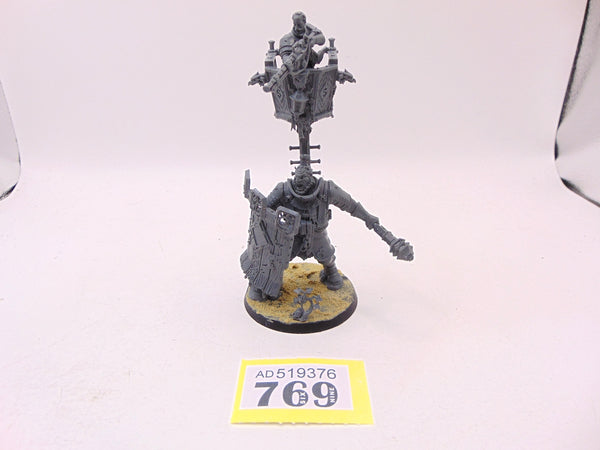 Fusil-Major on Ogor Warhulk