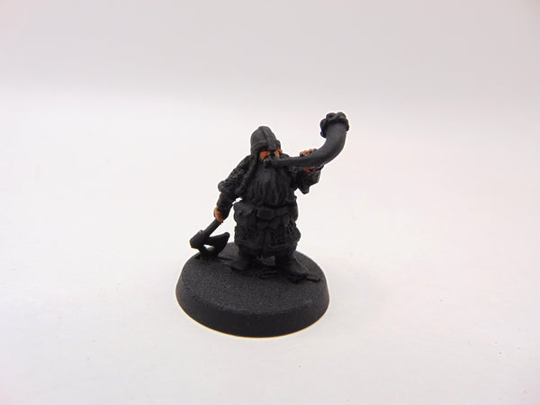 Dwarf war horn