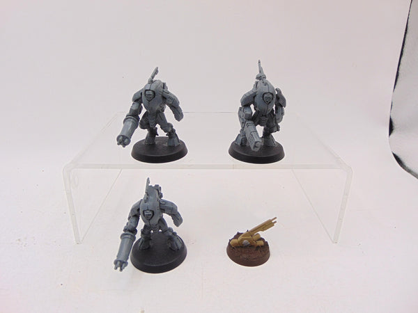 XV25 Stealth Battlesuits