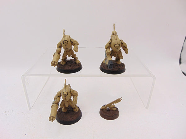 XV25 Stealth Battlesuits