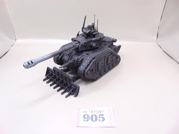 Solar Auxilia Leman Russ Strike/Command Tank