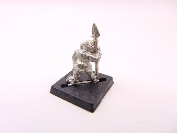 C11 Halfling Hiero