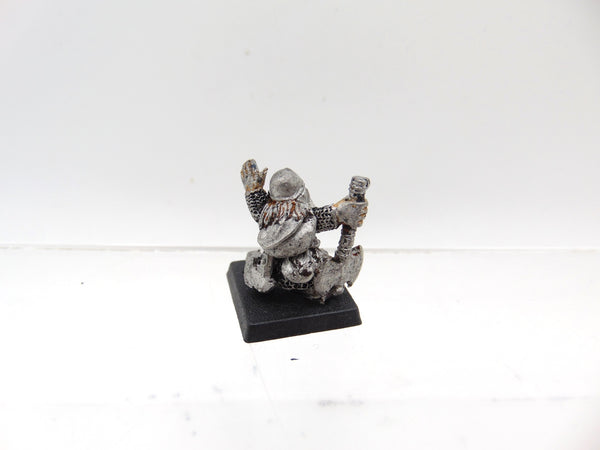 D4 Dwarf Adventurer Nadir