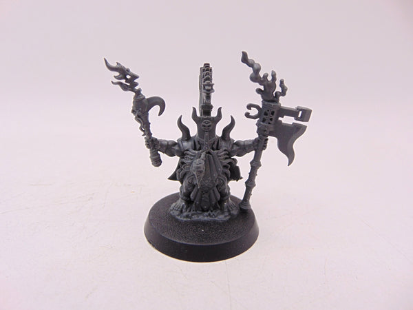 Auric Runesmiter