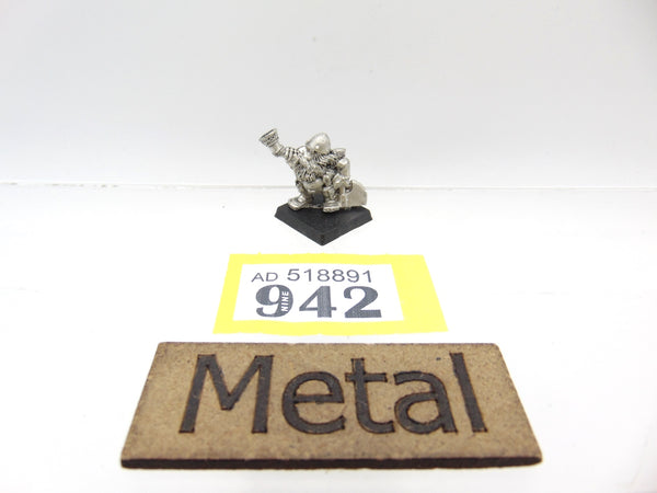 Dwarf Hornblower / Musician