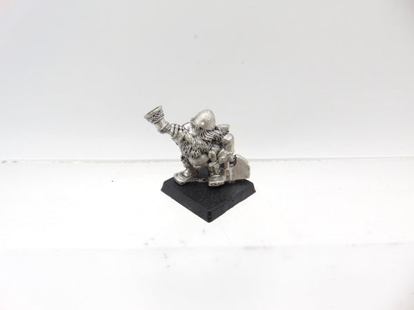 Dwarf Hornblower / Musician