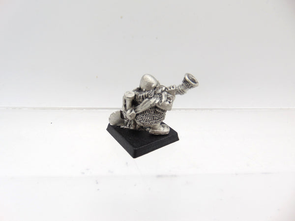 Dwarf Hornblower / Musician