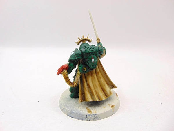 Primaris Captain in Gravis Armour