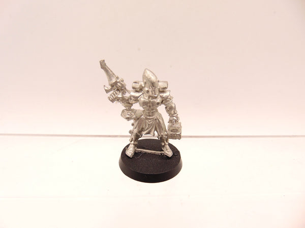 Eldar Support Platform Crew