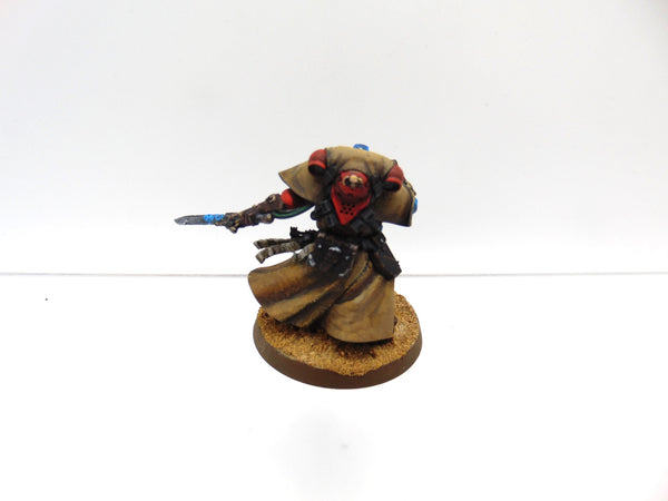 Primaris Librarian in Phobos Armour