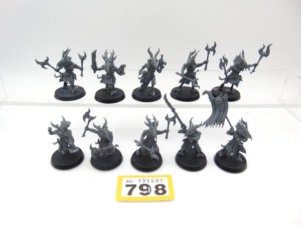 Tzaangor with Chainswords