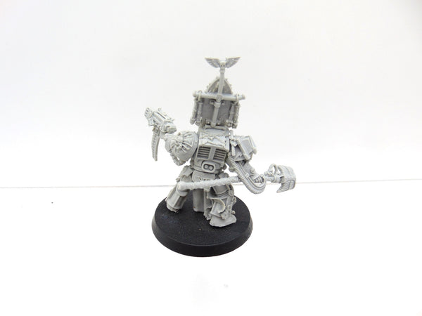 Librarian in Terminator Armour