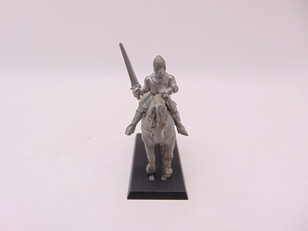 Bretonnian Knight - Sword and Open Helm