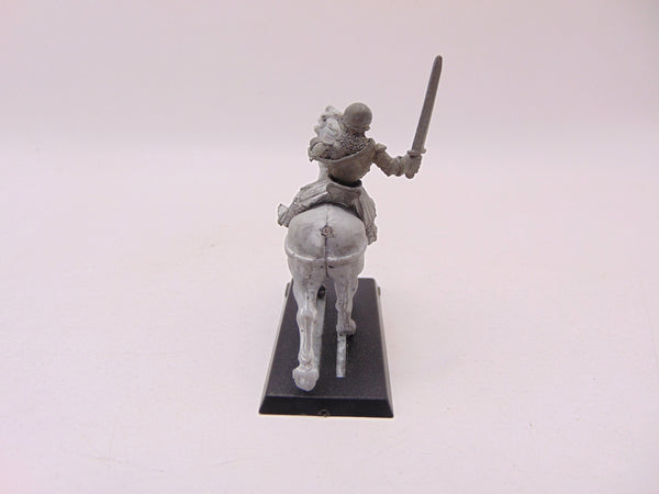 Bretonnian Knight - Sword and Open Helm
