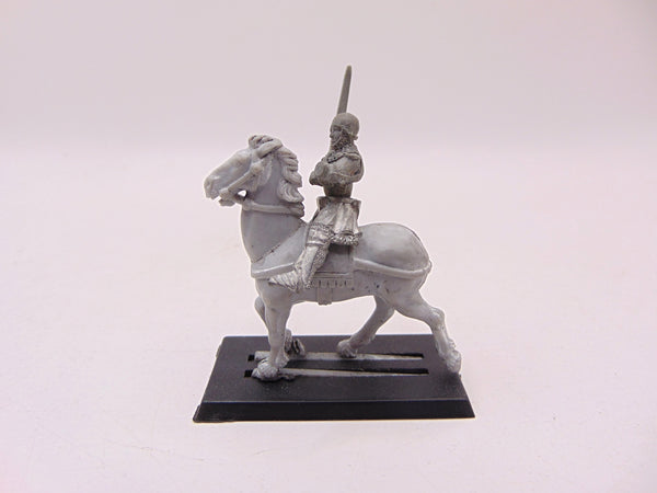 Bretonnian Knight - Sword and Open Helm