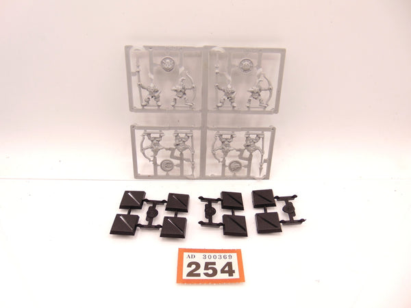 Warhammer Quest Plastic Goblin Archer & Spearman